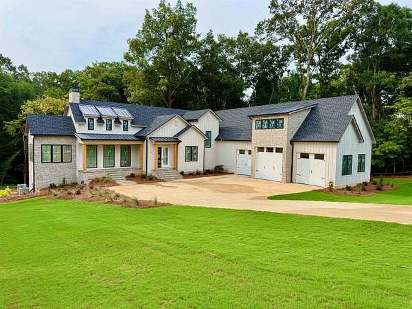 1.55 Acres of Land with Home for Sale in Greensboro, Georgia