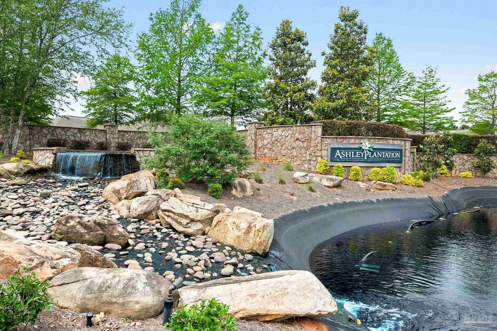 1.1 Acres of Residential Land for Sale in Pace, Florida