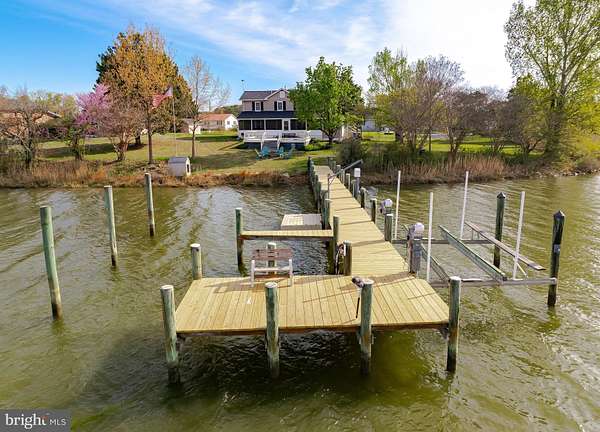 1.75 Acres of Land with Home for Sale in Avenue, Maryland