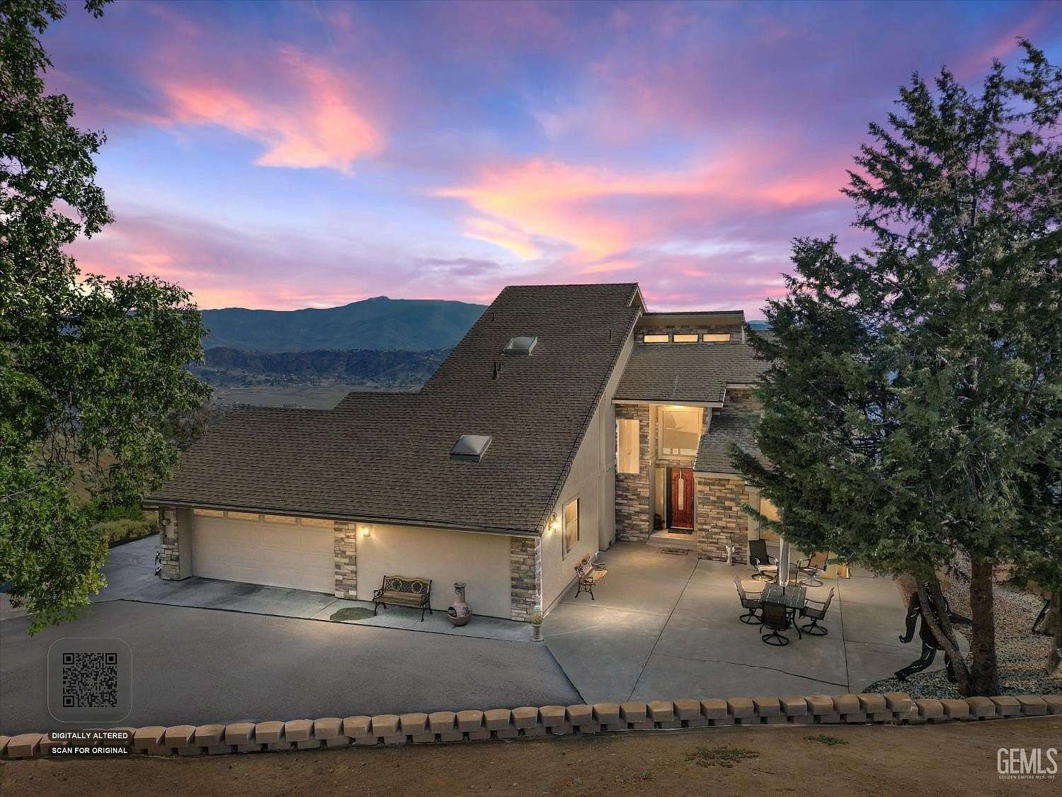 4.44 Acres of Land with Home for Sale in Tehachapi, California