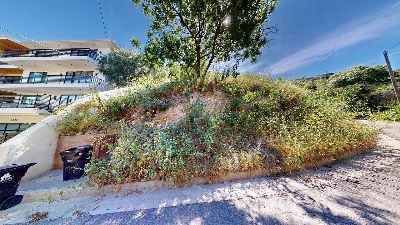 0.29 Acres of Residential Land for Sale in Sherman Oaks, California