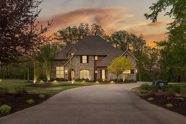 1.58 Acres of Land with Home for Sale in Centerton, Arkansas