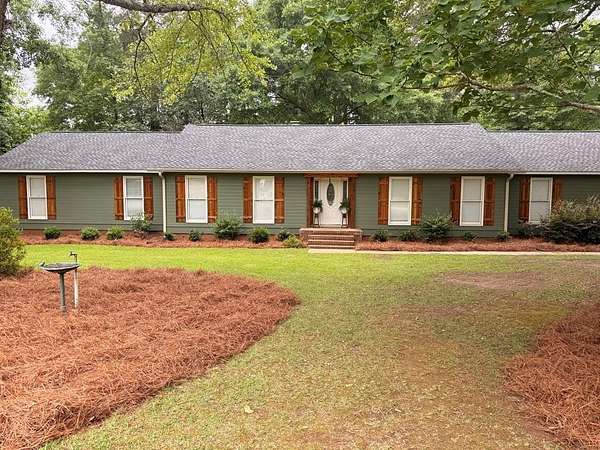 1.65 Acres of Land with Home for Sale in Milledgeville, Georgia