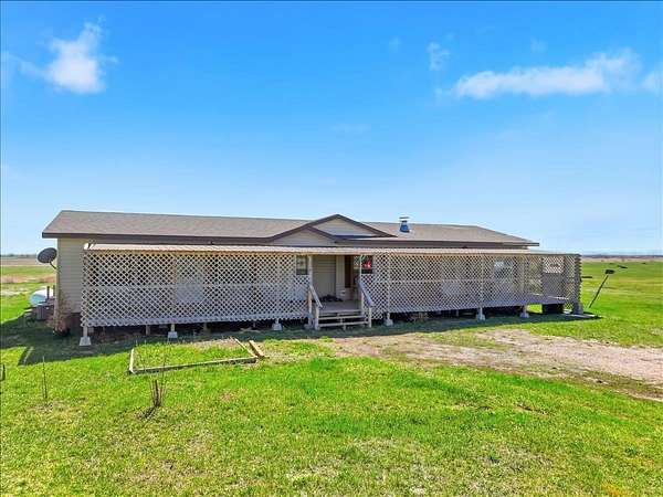 40 Acres of Land with Home for Sale in Newell, South Dakota