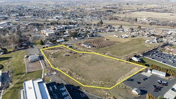 4 Acres of Residential Land for Sale in Prosser, Washington