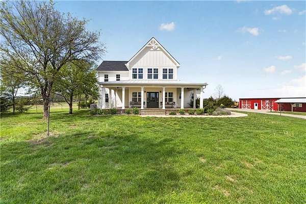 10 Acres of Land with Home for Sale in Bonner Springs, Kansas