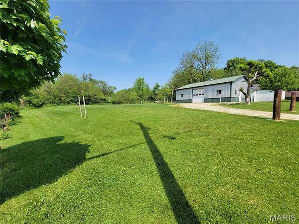 1.22 Acres of Residential Land for Sale in Louisiana, Missouri