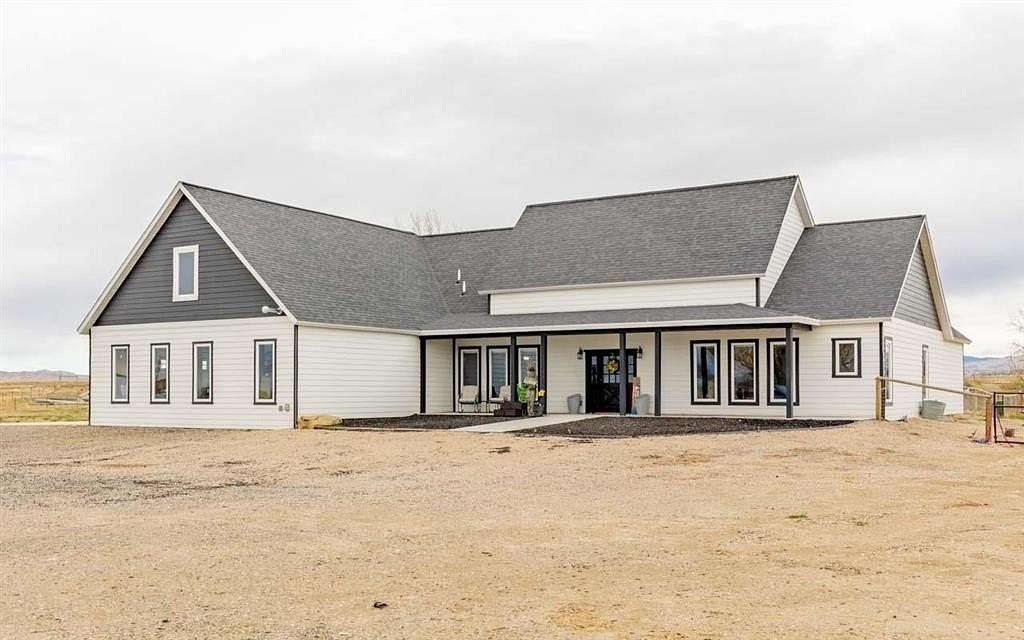 18.7 Acres of Land with Home for Sale in Powell, Wyoming