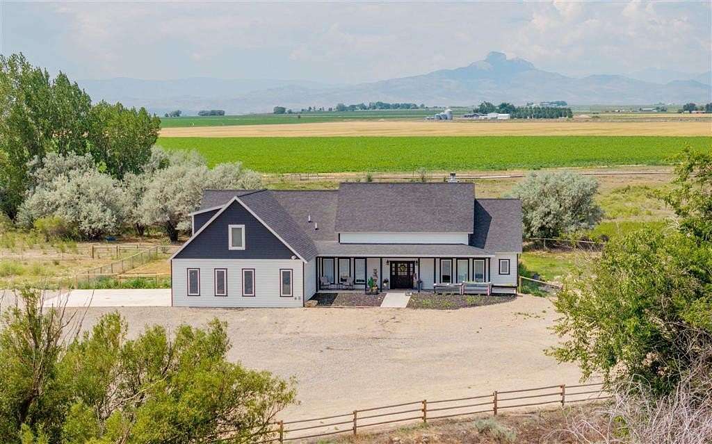18.7 Acres of Land with Home for Sale in Powell, Wyoming