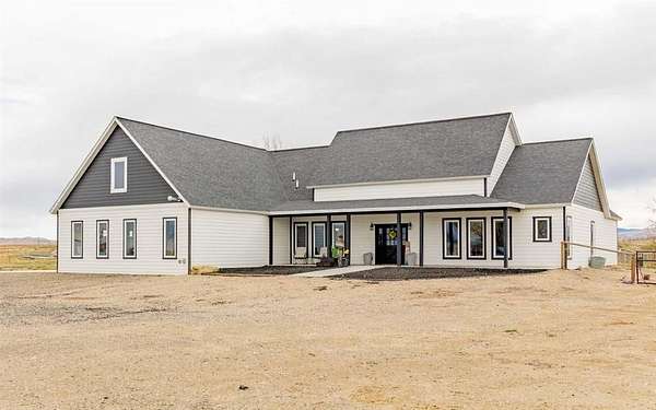 18.7 Acres of Land with Home for Sale in Powell, Wyoming