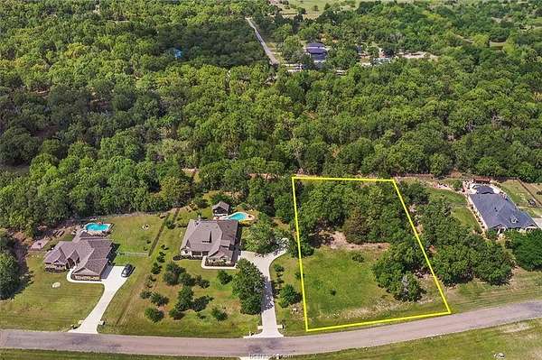 1 Acre of Residential Land for Sale in Iola, Texas