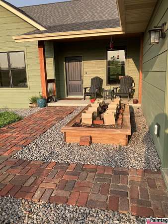 17.2 Acres of Land with Home for Sale in Syracuse, Nebraska