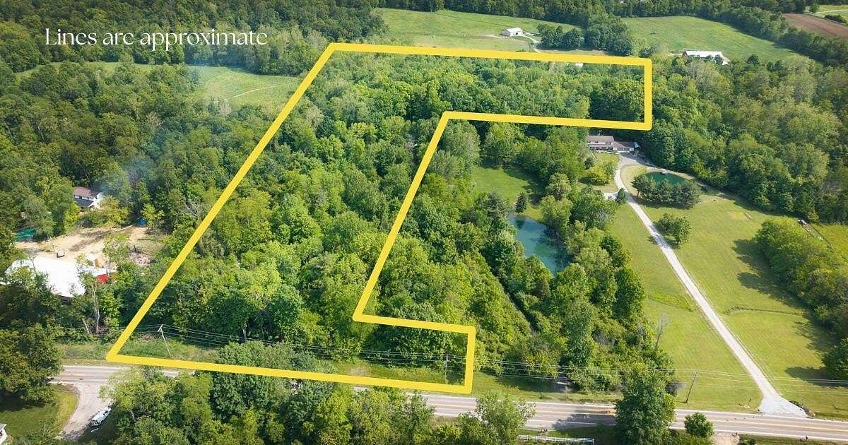 11.8 Acres of Land with Home for Sale in Mount Vernon, Ohio