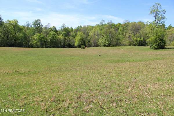 20 Acres of Agricultural & Residential Land for Sale in Louisville, Tennessee