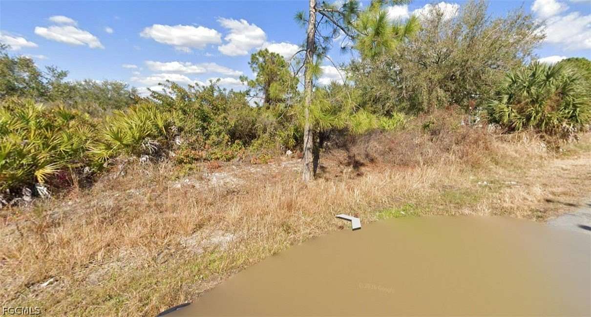 0.25 Acres of Residential Land for Sale in Lehigh Acres, Florida