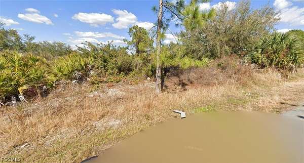 0.25 Acres of Residential Land for Sale in Lehigh Acres, Florida
