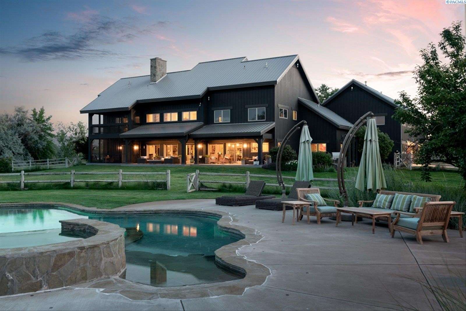 22.8 Acres of Agricultural Land with Home for Sale in West Richland, Washington