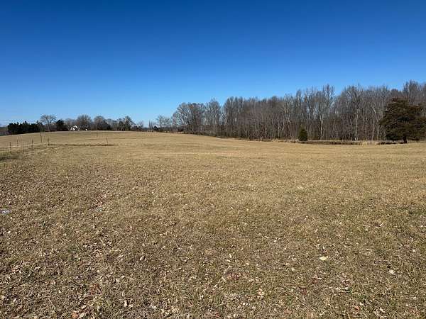 18 Acres of Land for Sale in Albany, Kentucky