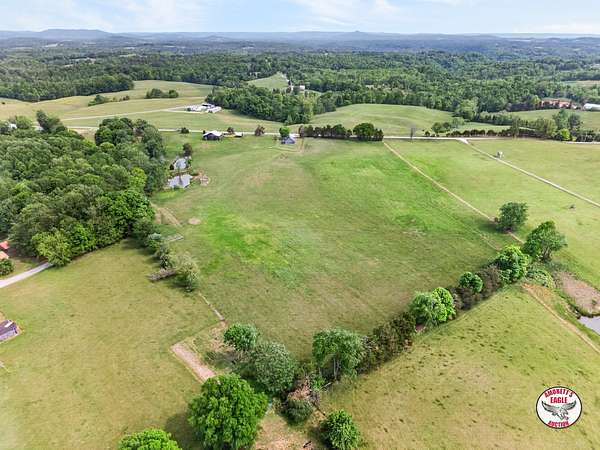18 Acres of Land for Auction in Albany, Kentucky