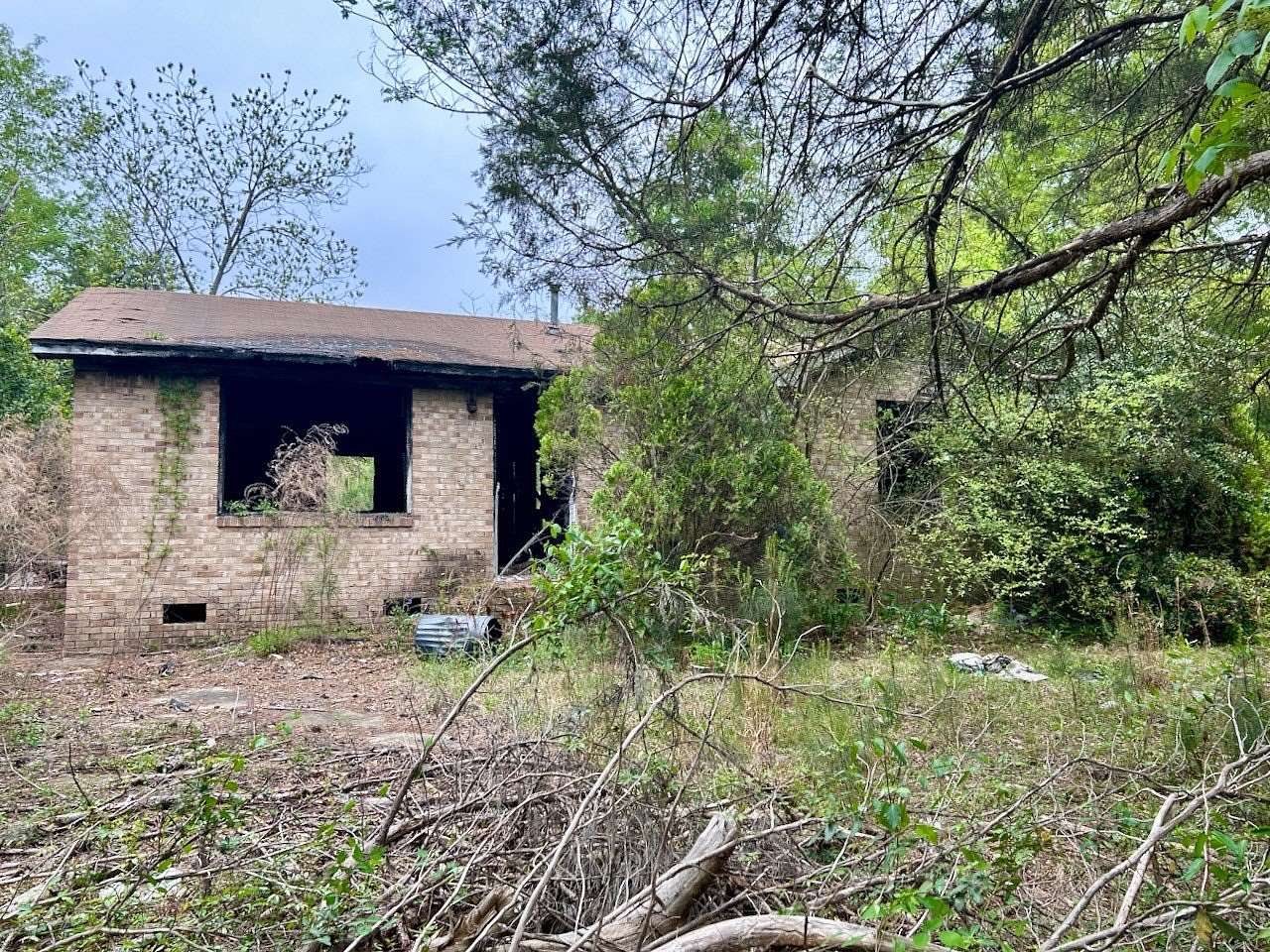 0.2 Acres of Residential Land for Auction in Camden, South Carolina