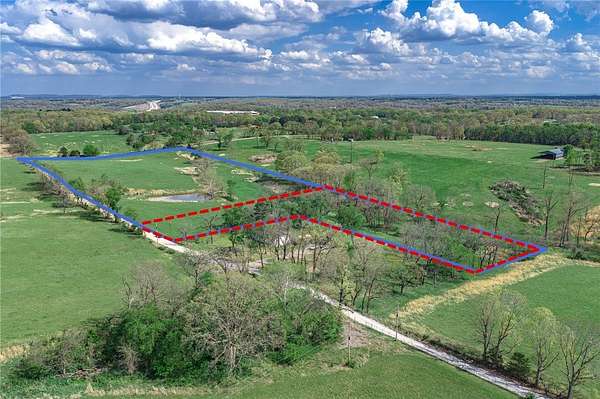 2.25 Acres of Residential Land for Sale in Gentry, Arkansas