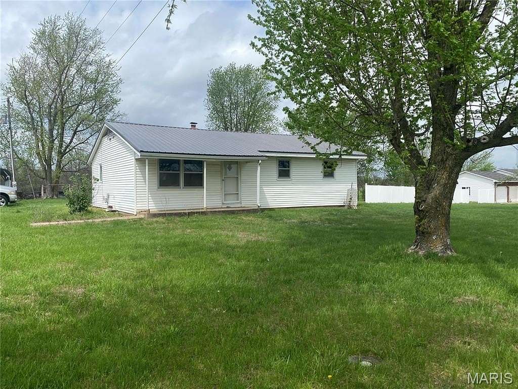 4.2 Acres of Land with Home for Sale in Hannibal, Missouri