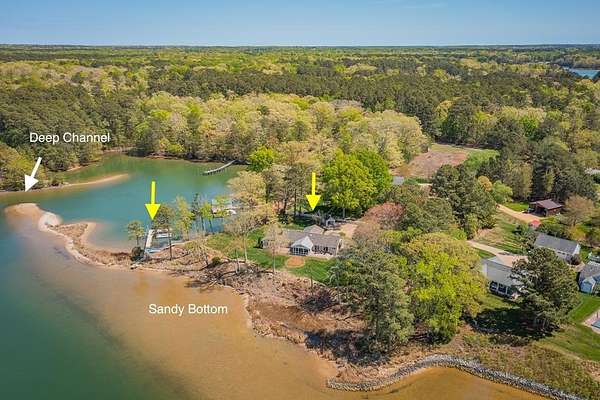 1.67 Acres of Land with Home for Sale in Weems, Virginia