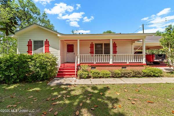 1.62 Acres of Land with Home for Sale in State Line, Mississippi