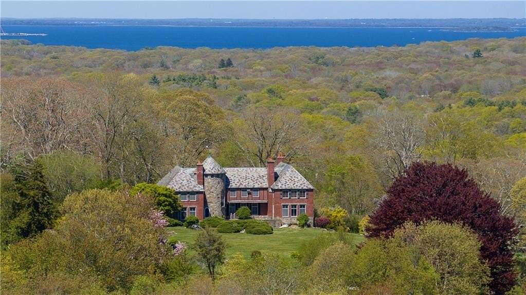 25.8 Acres of Land with Home for Sale in North Kingstown, Rhode Island