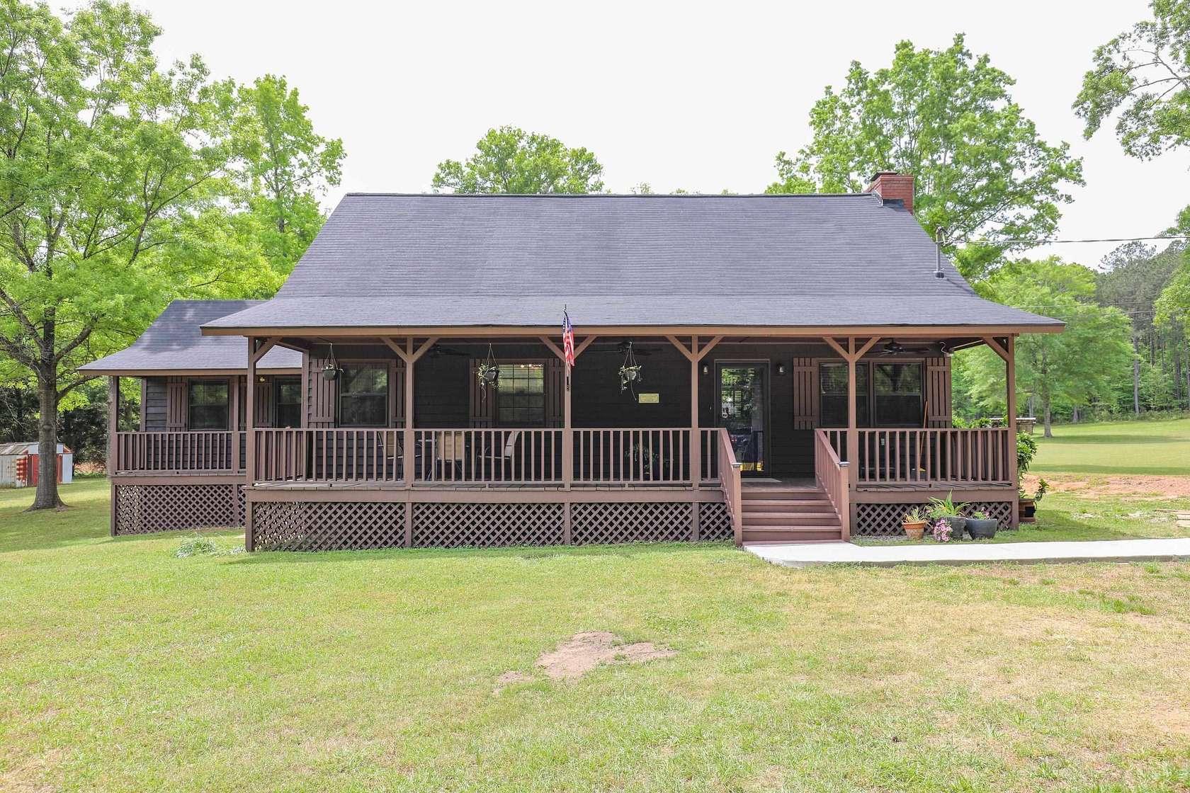 9 Acres of Land with Home for Sale in Eatonton, Georgia