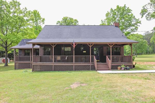 9 Acres of Land with Home for Sale in Eatonton, Georgia