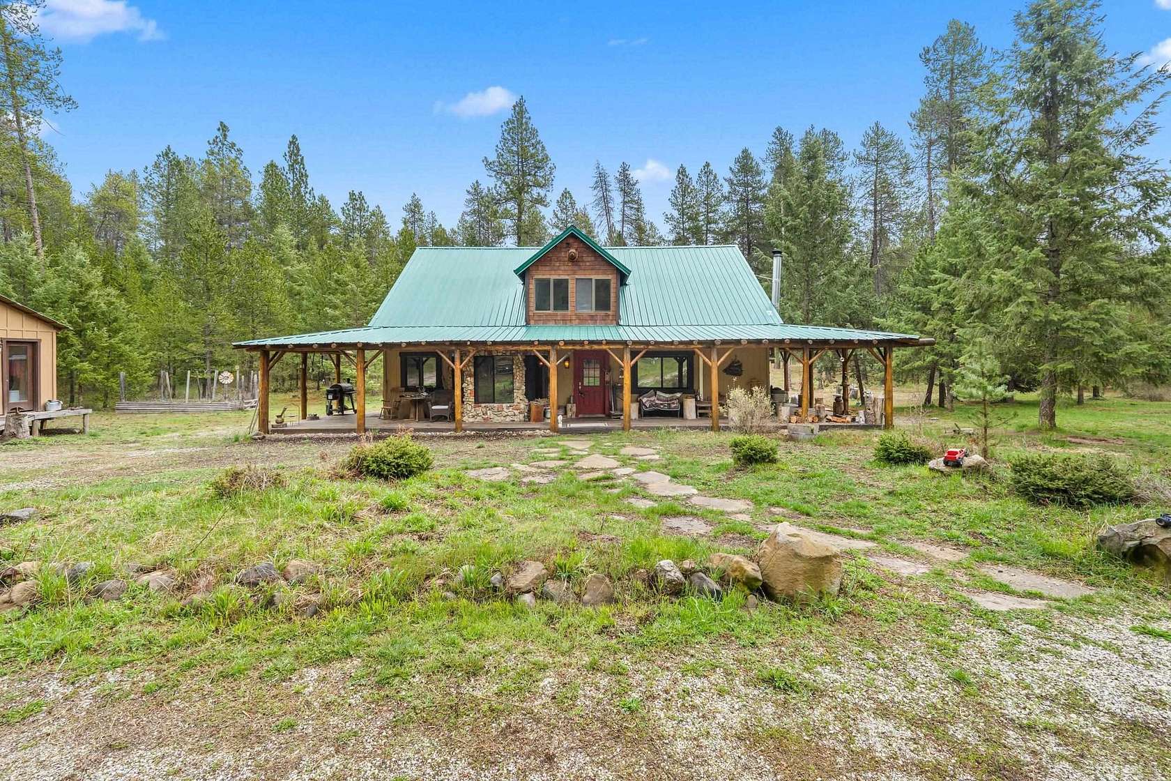 10 Acres of Land with Home for Sale in Springdale, Washington