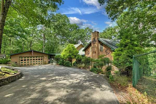 11.3 Acres of Land with Home for Sale in Mineral Bluff, Georgia