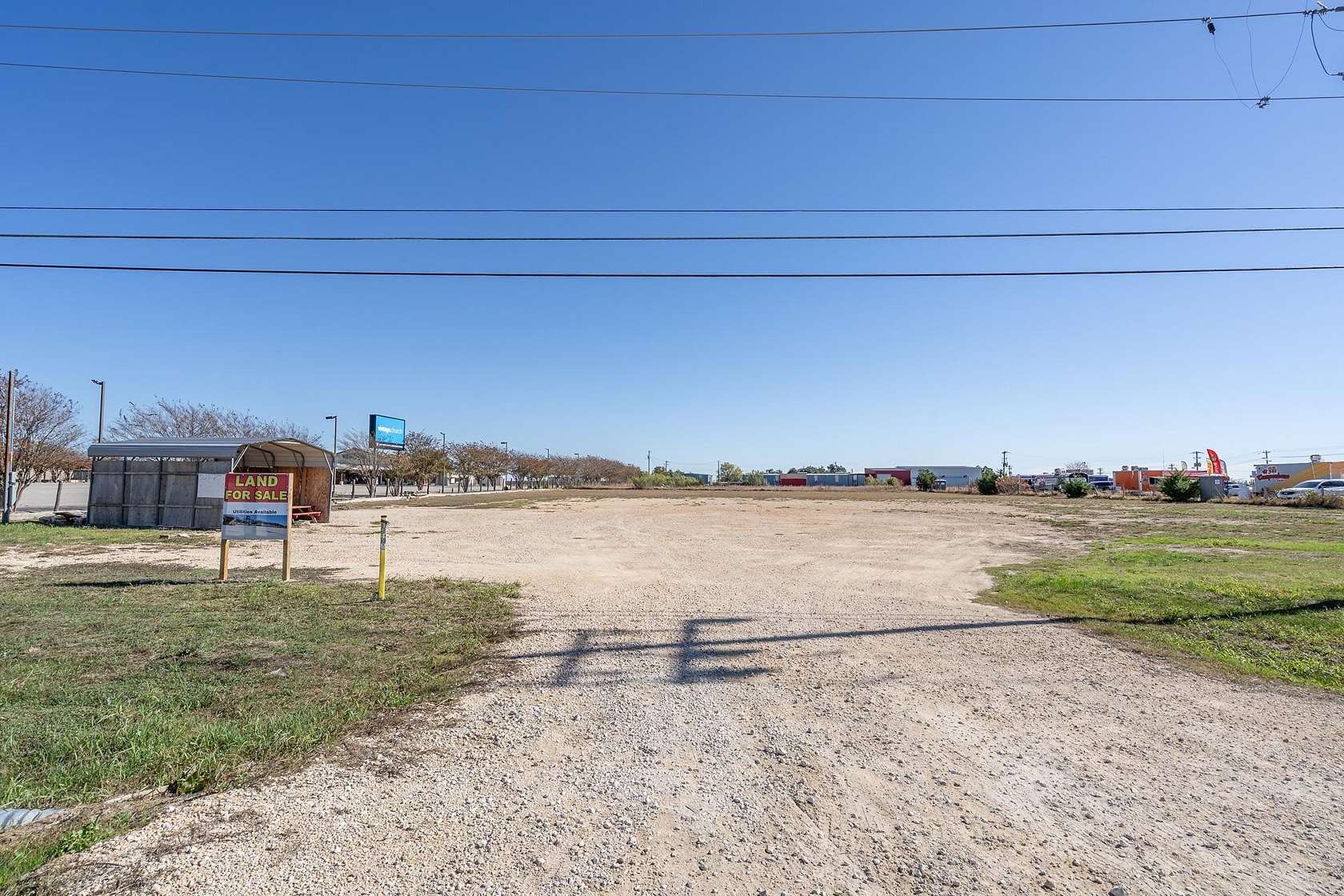 1.55 Acres of Commercial Land for Sale in Liberty Hill, Texas