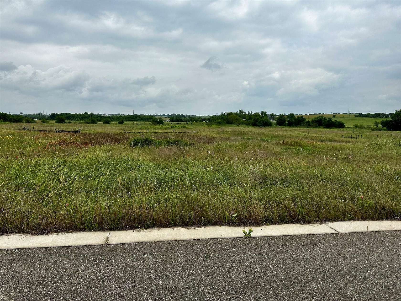 1 Acre of Residential Land for Sale in Jarrell, Texas