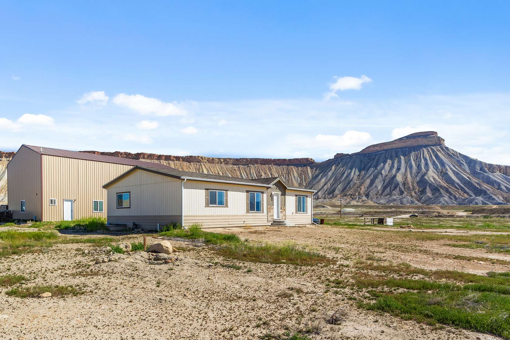 10 Acres of Improved Land for Sale in Clifton, Colorado