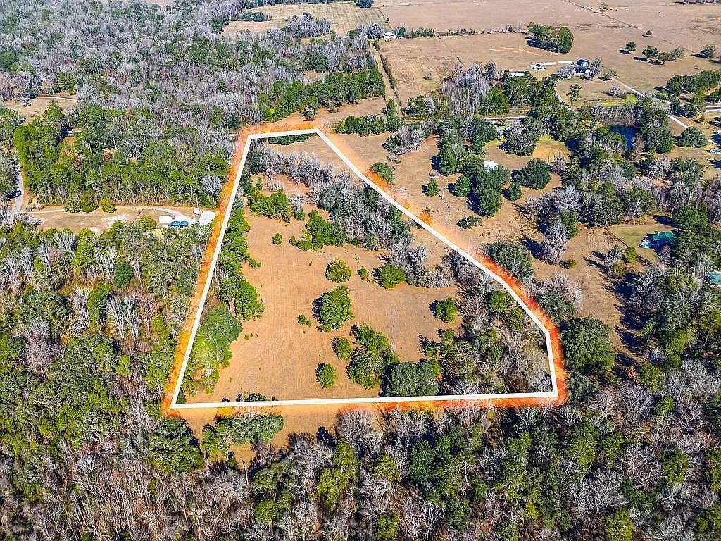 9 Acres of Land for Sale in Lake Butler, Florida