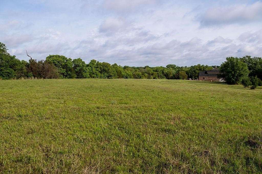2 Acres of Residential Land for Sale in Poolville, Texas