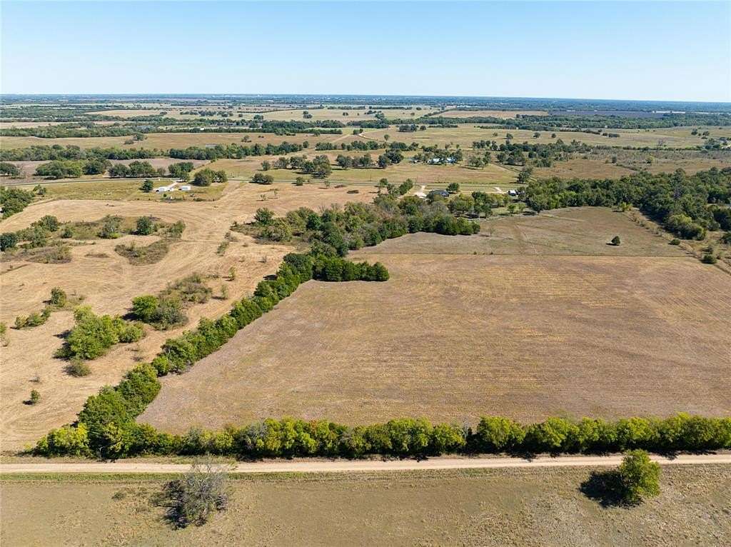 11 Acres of Land for Sale in Roxton, Texas