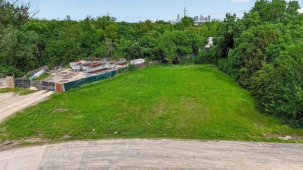 0.19 Acres of Commercial Land for Sale in Dallas, Texas