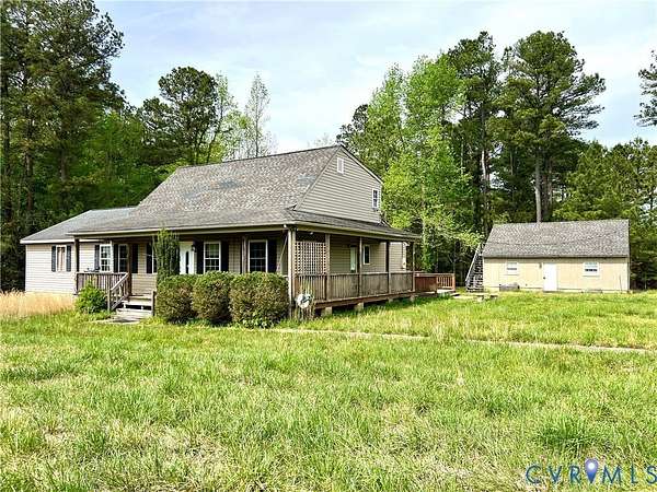 5 Acres of Land with Home for Sale in Amelia Court House, Virginia