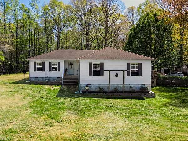 5 Acres of Land with Home for Sale in Gloucester, Virginia