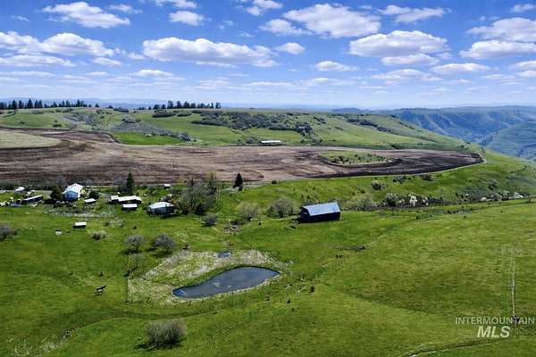 305 Acres of Land with Home for Sale in Kamiah, Idaho