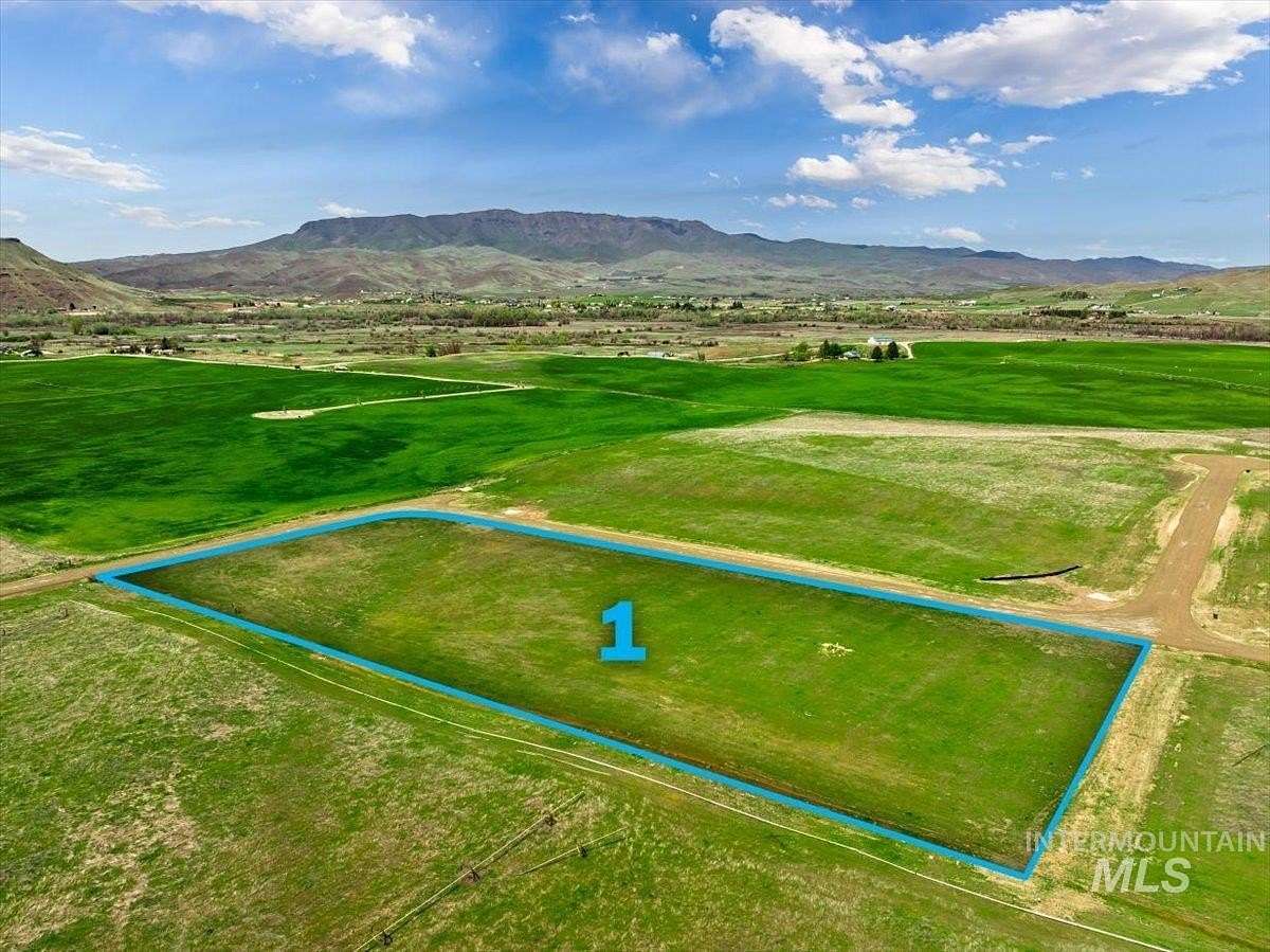 5 Acres of Residential Land for Sale in Emmett, Idaho