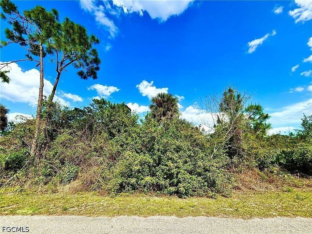 0.5 Acres of Residential Land for Sale in Lehigh Acres, Florida