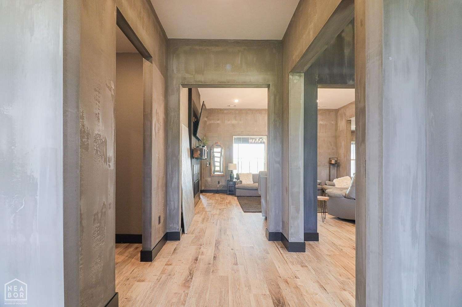 3 Acres of Land with Home for Sale in Jonesboro, Arkansas