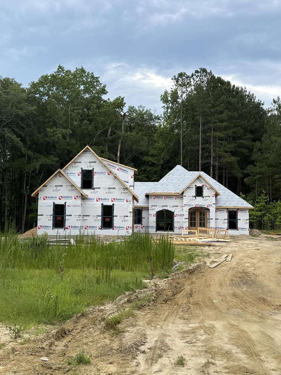 2.66 Acres of Land with Home for Sale in Cross, South Carolina