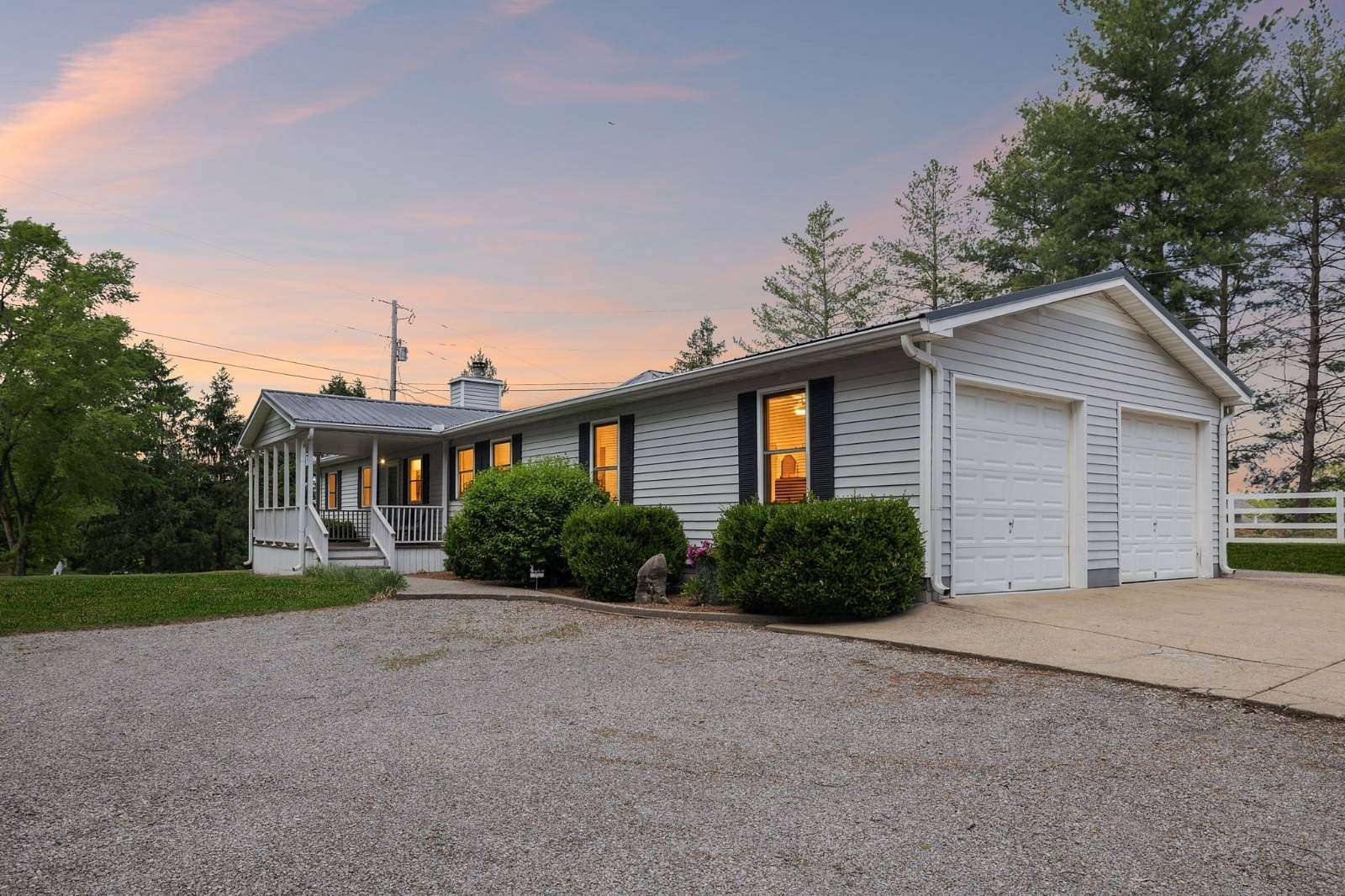 9.12 Acres of Land with Home for Sale in Clarksville, Tennessee