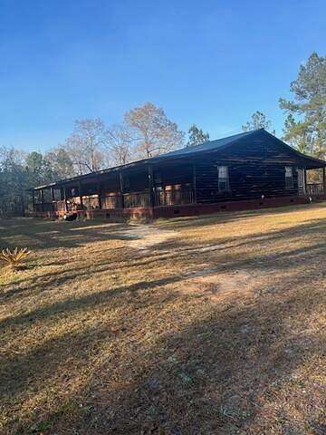 2 Acres of Land with Home for Sale in Wagarville, Alabama