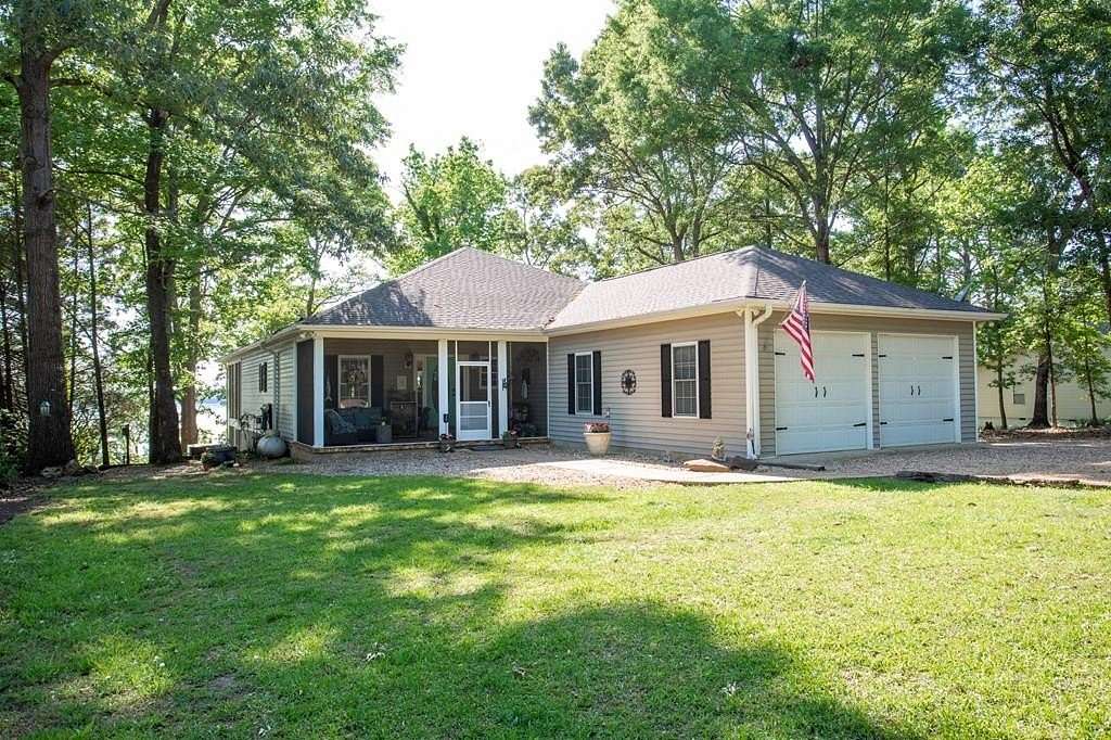 1.87 Acres of Land with Home for Sale in Georgetown, Georgia